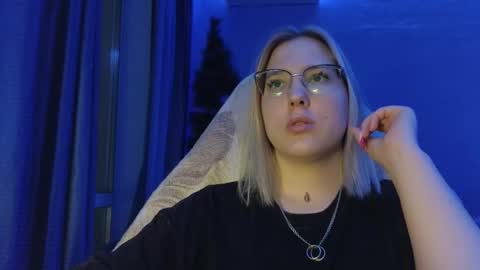 Belle  online show from January 9, 1:58 pm