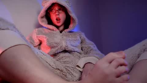 Aurorabut ur dad just calls me Rory online show from December 4, 8:28 pm