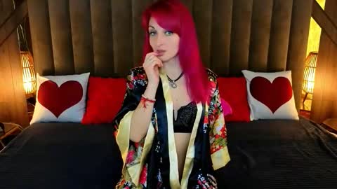 Brandybloomm online show from March 10, 8:25 pm