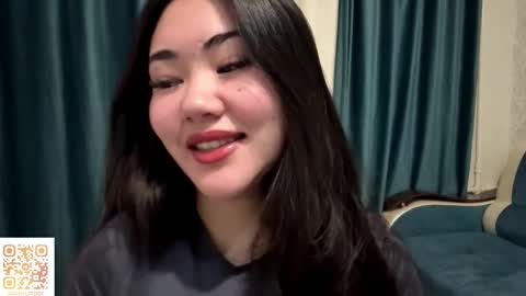 Aypril   online show from November 18, 12:09 pm