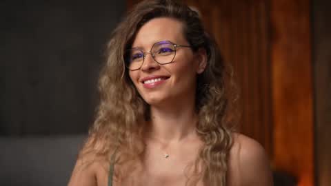 Alex online show from December 7, 4:53 am