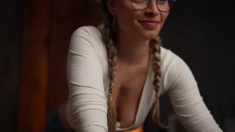 Alex online show from September 13, 6:46 am