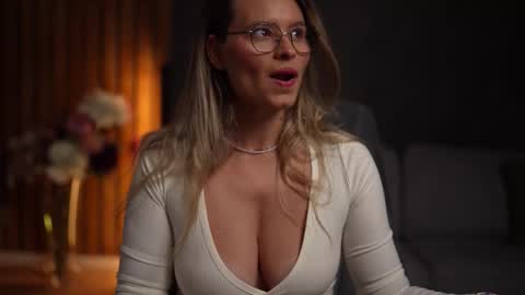 Alex online show from October 6, 4:21 am