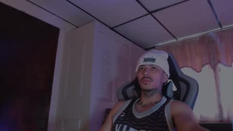 brasi_ online show from November 29, 3:59 pm