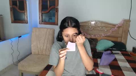 bratz_glloe online show from January 14, 2:50 am