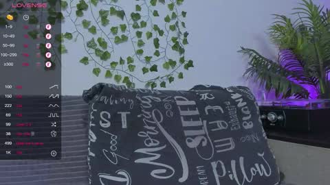 Johny Bravo online show from March 1, 11:45 am