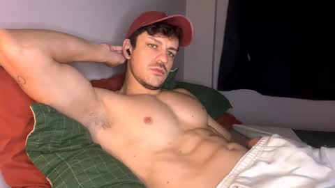 braziliangoodboy online show from May 13, 3:04 am