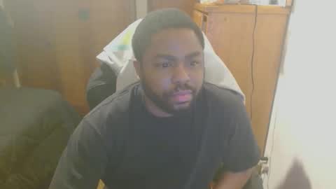 Snapshot of breadw1nnah chatting on February 6, 2:33 am Breadw1nnah online show from February 6, 2:33 am