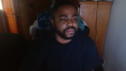 Snapshot of breadw1nnah chatting on February 22, 3:58 pm Breadw1nnah online show from February 22, 3:58 pm