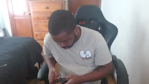 Snapshot of breadw1nnah chatting on October 4, 7:56 pm Breadw1nnah online show from October 4, 7:56 pm