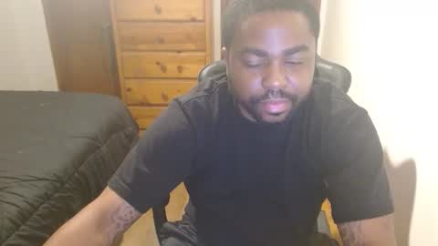 Snapshot of breadw1nnah chatting on October 28, 7:12 am Breadw1nnah online show from October 28, 7:12 am