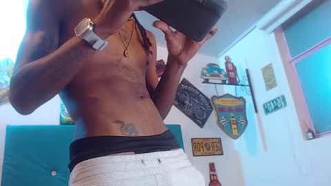 breazer__ online show from March 12, 6:07 am