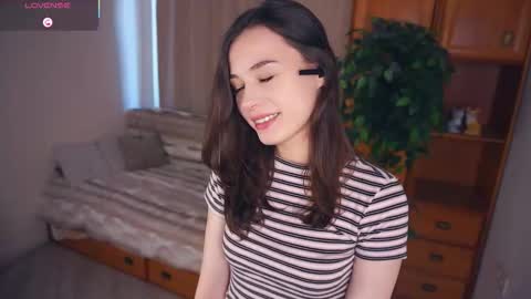 Mia Bunyard online show from September 15, 6:13 am