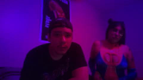 Snapshot of brednbroken chatting on June 1, 3:52 am Reina Papi online show from June 1, 3:52 am