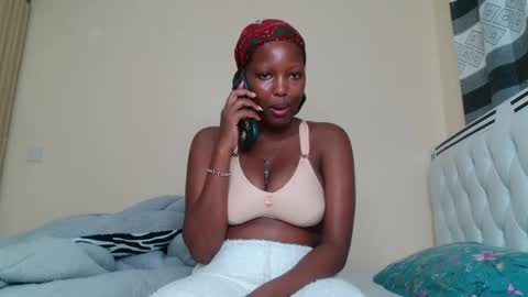 bree_beauty online show from April 27, 7:45 pm