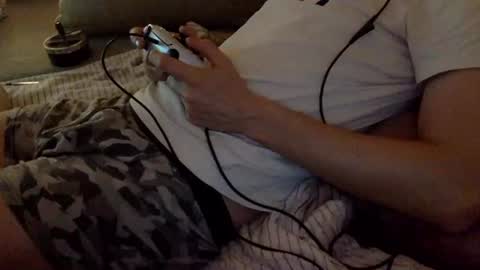 Snapshot of breezydicks chatting on November 2, 6:32 pm breezydicks online show from November 2, 6:32 pm