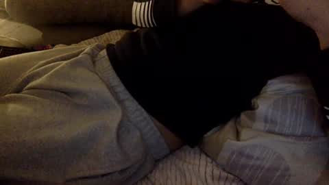 Snapshot of breezydicks chatting on November 15, 8:27 pm breezydicks online show from November 15, 8:27 pm