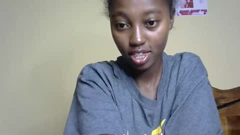 breelia online show from February 3, 3:53 am