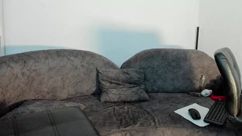 Snapshot of breiner_naughty chatting on December 14, 11:39 am Breiner online show from December 14, 11:39 am