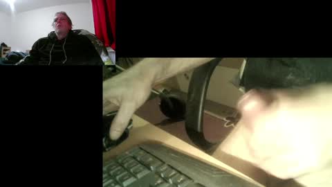 Snapshot of bremer64 chatting on December 10, 10:06 am bremer64 online show from December 10, 10:06 am