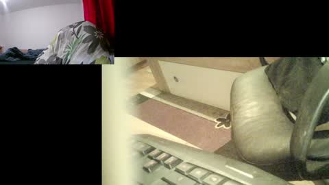 Snapshot of bremer64 chatting on December 28, 1:06 pm bremer64 online show from December 28, 1:06 pm