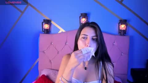 Brenda moris online show from November 14, 9:35 pm