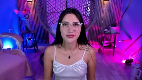 Brenda moris online show from May 18, 10:37 pm