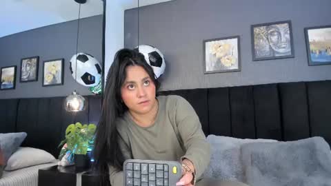 Snapshot of brenda__garcia chatting on July 3, 3:35 am online show from July 3, 3:35 am