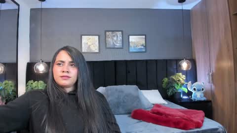 Snapshot of brenda__garcia chatting on July 8, 3:33 am online show from July 8, 3:33 am
