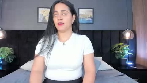 Snapshot of brenda__garcia chatting on July 12, 3:19 am online show from July 12, 3:19 am