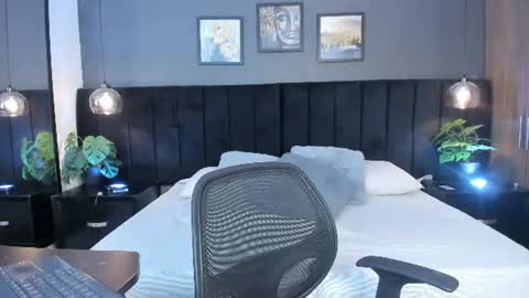Snapshot of brenda__garcia chatting on July 22, 3:31 am online show from July 22, 3:31 am