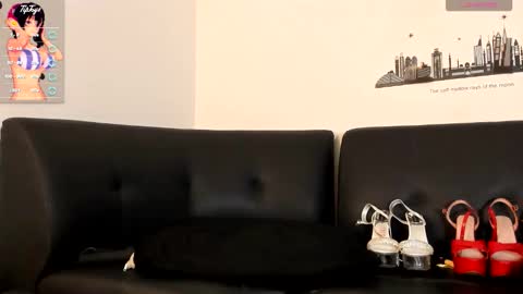 Brenda  online show from January 9, 11:46 am