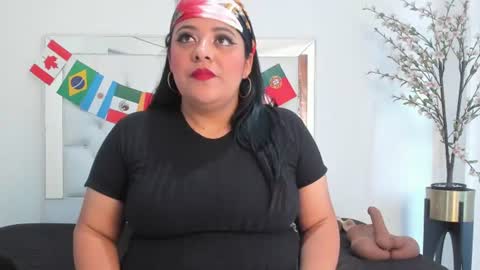 Snapshot of brenda_maz chatting on July 17, 12:23 pm Brenda online show from July 17, 12:23 pm