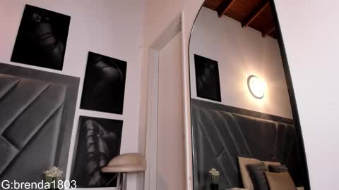 Brenda online show from January 9, 9:27 pm