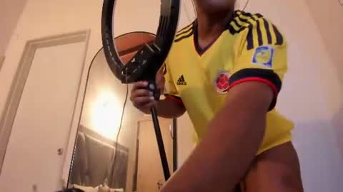 Snapshot of brenda_nova18 chatting on June 15, 9:17 pm Brenda online show from June 15, 9:17 pm