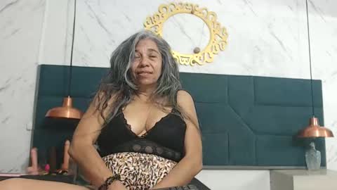 Snapshot of brenda_velasquez chatting on May 15, 6:59 pm BRENDA VELASQUEZ online show from May 15, 6:59 pm