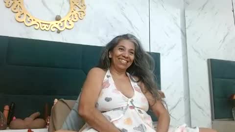 Snapshot of brenda_velasquez chatting on June 27, 6:35 pm BRENDA VELASQUEZ online show from June 27, 6:35 pm