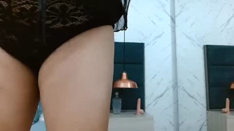 Snapshot of brenda_velasquez chatting on July 25, 9:23 pm BRENDA VELASQUEZ online show from July 25, 9:23 pm