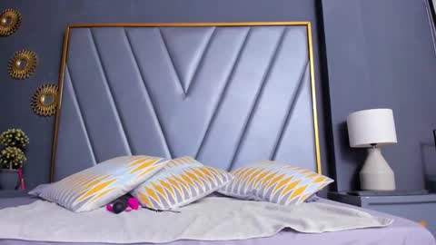 Brenda Time Schedule 0600 - 1400 GMT-5 online show from October 25, 10:56 am