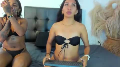 Snapshot of brendaandnatalya chatting on July 21, 7:49 pm brendaandnatalya online show from July 21, 7:49 pm