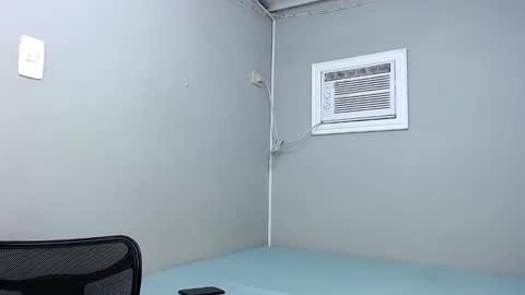 Snapshot of brendaislove chatting on December 24, 6:22 am Brenda with a huge suckable cock you will love online show from December 24, 6:22 am