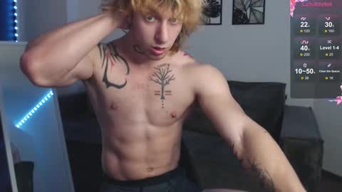 Snapshot of brendan__piks chatting on October 27, 10:08 am brendan__piks online show from October 27, 10:08 am