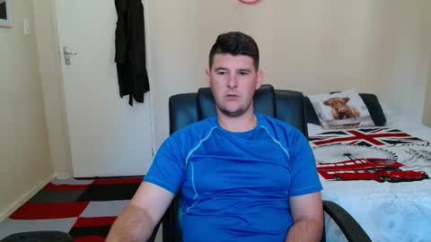 ask me lol online show from February 18, 8:10 am