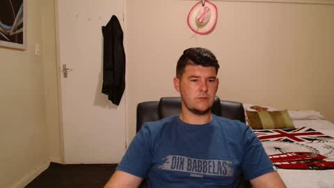 ask me lol online show from March 18, 4:37 am