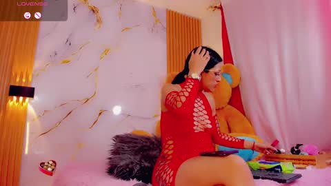 brendasquirtx online show from February 25, 7:14 pm