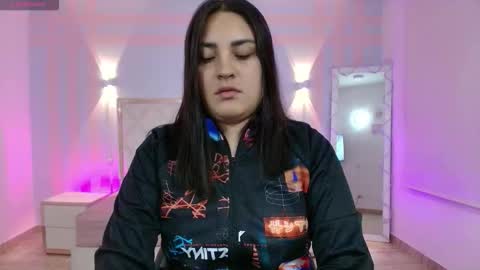 BRENDDA  online show from November 4, 3:27 am