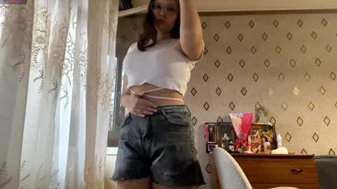 Mia   online show from December 21, 7:26 am