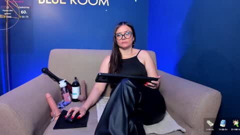      online show from January 22, 12:06 pm