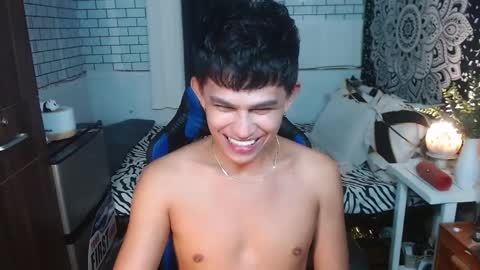 Snapshot of brentmanrock69 chatting on February 3, 11:42 am brentmanrock69 online show from February 3, 11:42 am