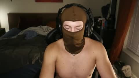 Snapshot of brentonverde chatting on November 16, 11:21 pm brentonverde online show from November 16, 11:21 pm